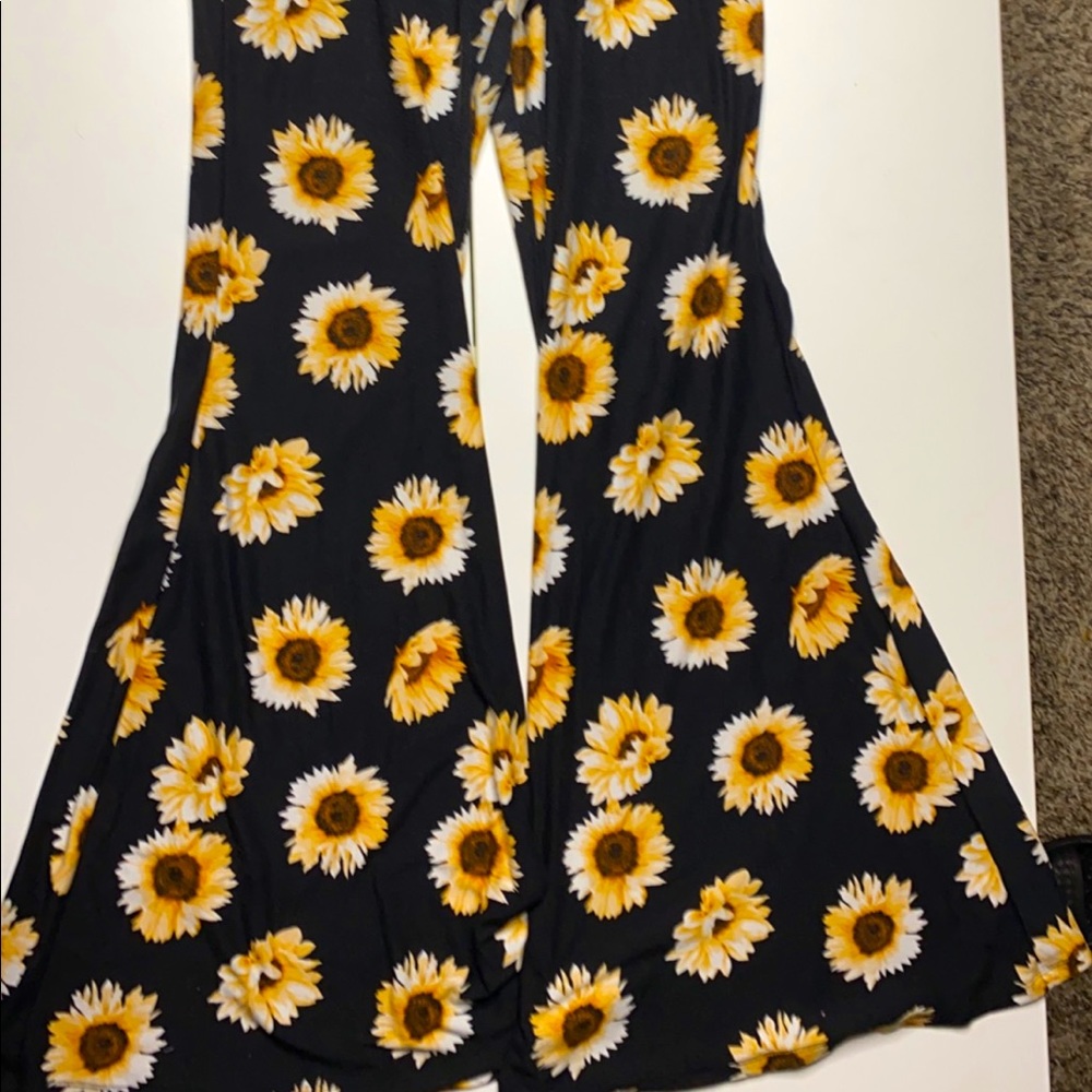 F21 Bellbottom pants
